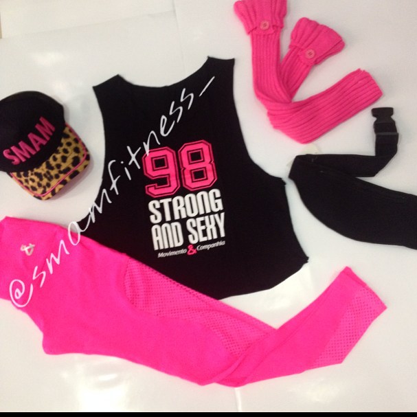 ? Mais uma sugestão de #lookFitdaTrika ? ? ? Polainas Pink ? Leg alta compressão pink com telinha ? Regata no Viscolycra ? Pochete neoprene ? #boneSMAM @smam.soumulhereamomusculacao ? ?? Desconto especial para quem levar o look completo!!! ?? ? ?? Peças disponíveis na filial #SMAMfitness #Alphaville ?? ? ? ?? Informamos PREÇOS via mensagem direta ou whats app?? ????????????? Se mora longe,  COMPRE  via. ? whats app (011) 95051 5008 ? Vendas em horário comercial? ? Aceitamos pagto via deposito (Itau ou BB) e credito ate 3X ? ? Desconto especial para depósitos? ? Enviamos para todo o BR! ??? ? Compra segura ? ????????????? ? Smamfitness Alphaville/SP? Moda fitness das melhores marcas Calçada das Orquideas, 62  Centro Comercial Alphaville Barueri -SP  de seg a sexta das 9:00 as 18:00 sabados das 10:00 as 16:00 ? (011) 4191 0197 ????????????? ???????????????????????? #smam #smamfitness #multimarcasfitnessfashion #soumulhereamomusculacao  #lojafitness #modafitness #Osasco #lookfitness #alphavilleSP #SmamfitnessAlphaville #modafitness #itaim #soAsMelhoresMarcas #lookfitness #alphavilleSP #barueri #stanadeparnaiba #aldeiadaserra #btalphaville