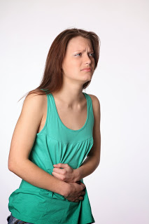 Dor abdominal muito forte pode ser endometriose